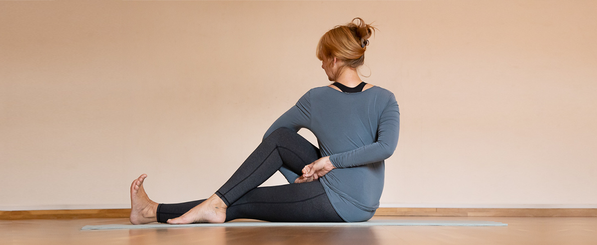 yoga-jieper-hatha-vinyasa-yoga-schanze-hamburg-drehsitz
